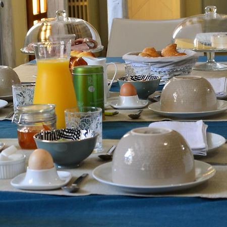 La Maison De Triboulet Chambres Et Table D'Hotes -Amboise- Pocé-sur-Cisse Zewnętrze zdjęcie