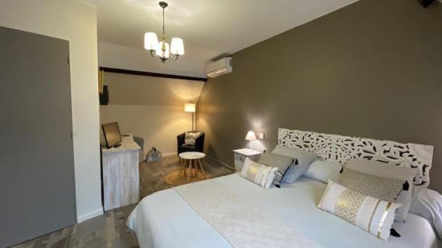 La Maison De Triboulet Chambres Et Table D'Hotes -Amboise- Pocé-sur-Cisse Zewnętrze zdjęcie